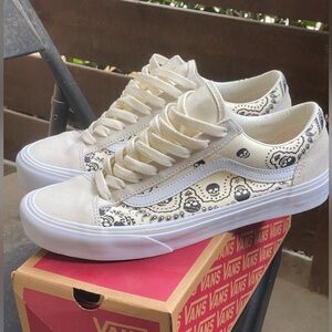 Vans Old Skool White Bandana style 36